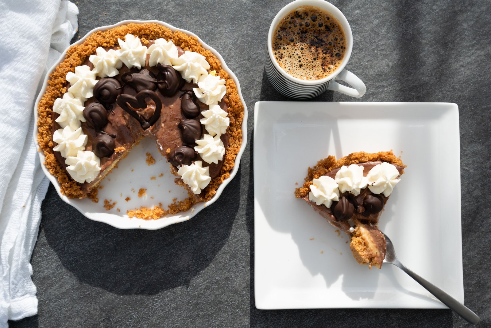 Graham Cracker Chocolate Pie